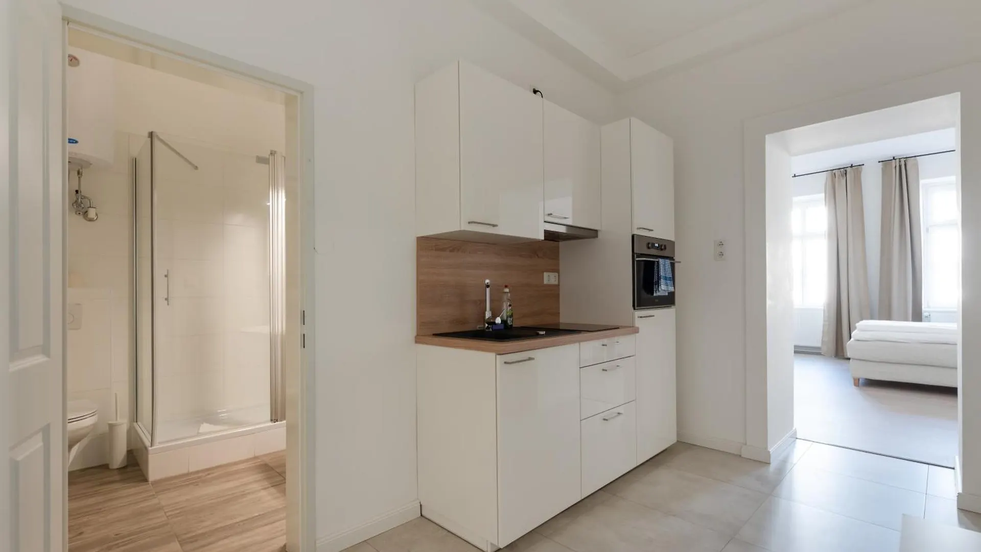 Studio Apartment Near University Vienna