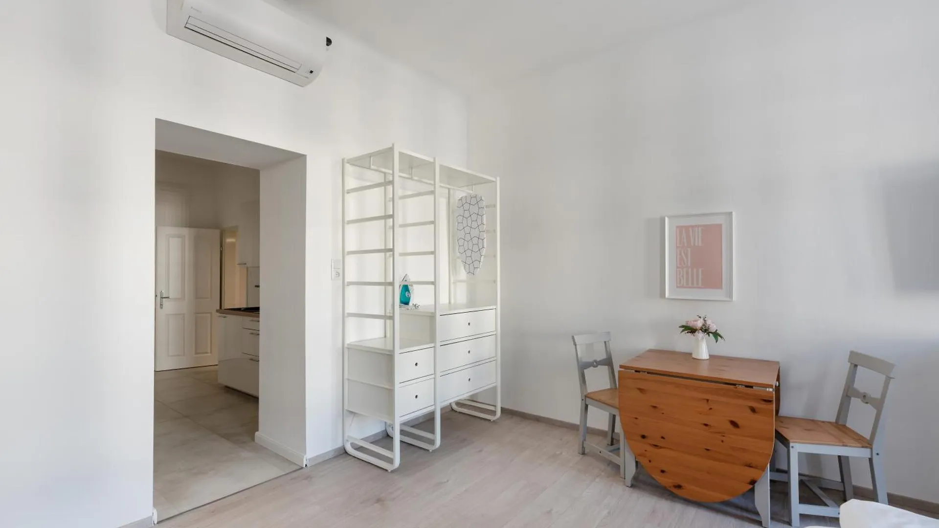 Studio Apartment Near University Vienna 0*,  Austria