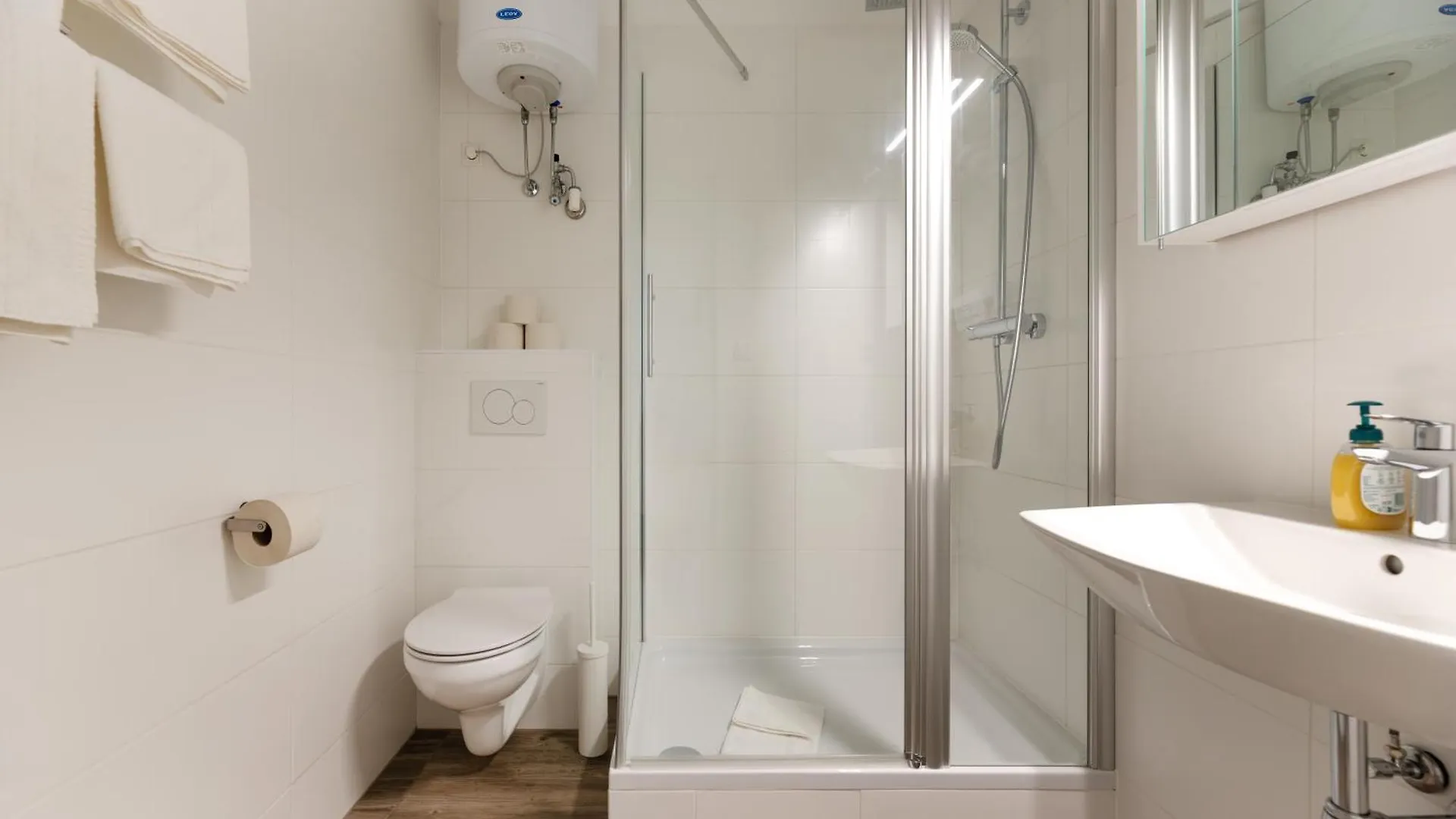 Studio Apartment Near University Vienna